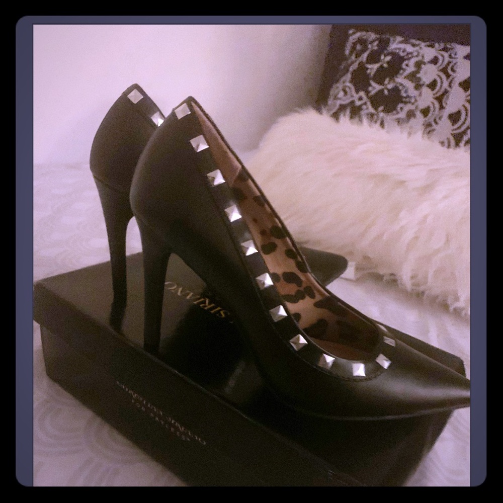 Brand new Gorgeous Studded heels